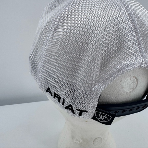 Ariat Aztec Multicolor Baseball Hat Mesh Cap Adjustable Snapback Embroidered New - Picture 5 of 9